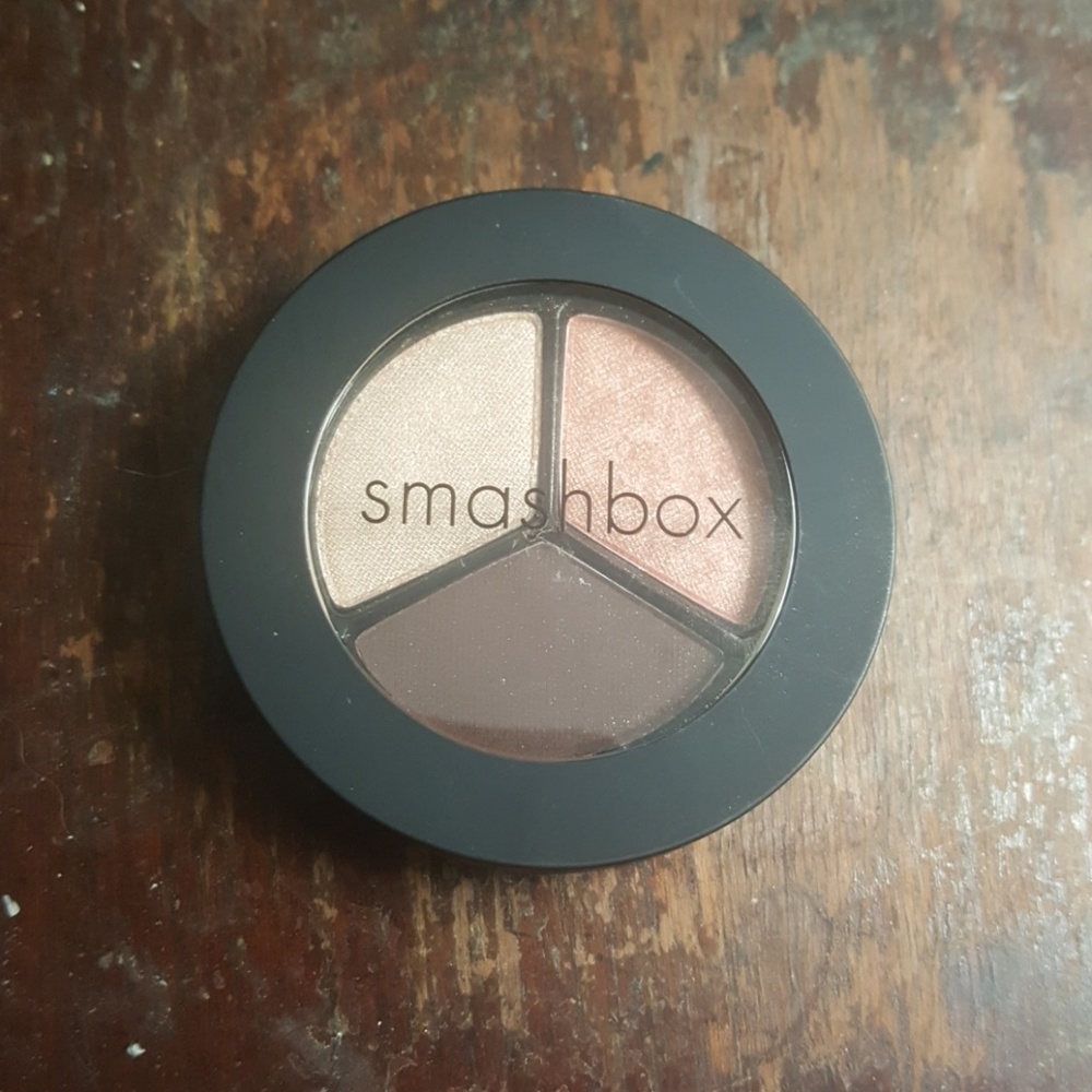 Smashbox shadow trio
